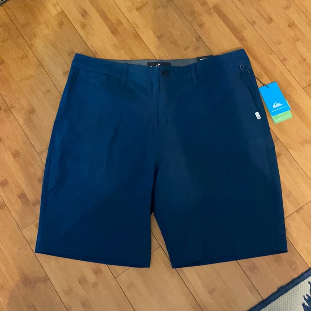Quicksilver 36/20 amphibian walking shorts stretch